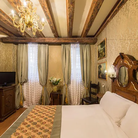 カサ ニコロ プリウリ 3*