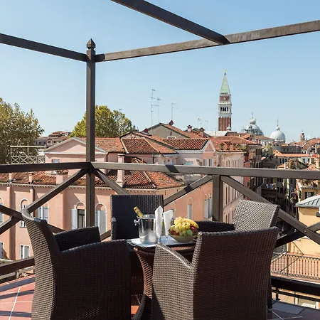 カサ ニコロ プリウリ ホテル 3*